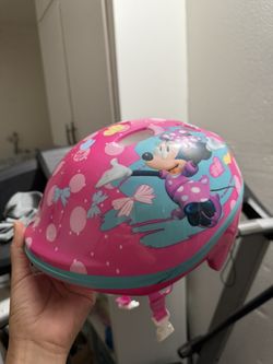 Minnni Mouse Helmet