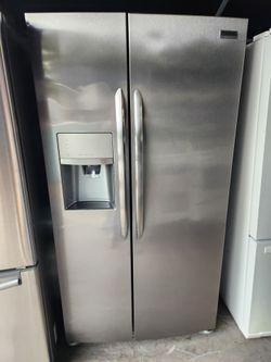 Frigidaire Side-By-Side Fridge