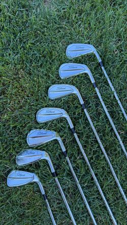 Titleist T200 Irons (2023) 5-PW | AMT Black S300 Stiff Shafts
