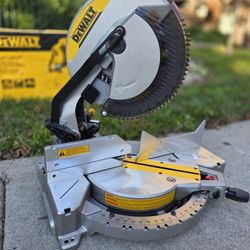 15 Amp Corded 10 in. Compound Single Bevel Miter Saw