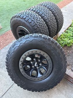 Beadlock Ford raptor wheels f150