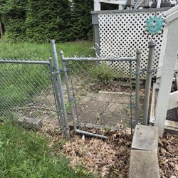 FENCE 120 ' PORTABLE SECTIONS 4'X10' EACH