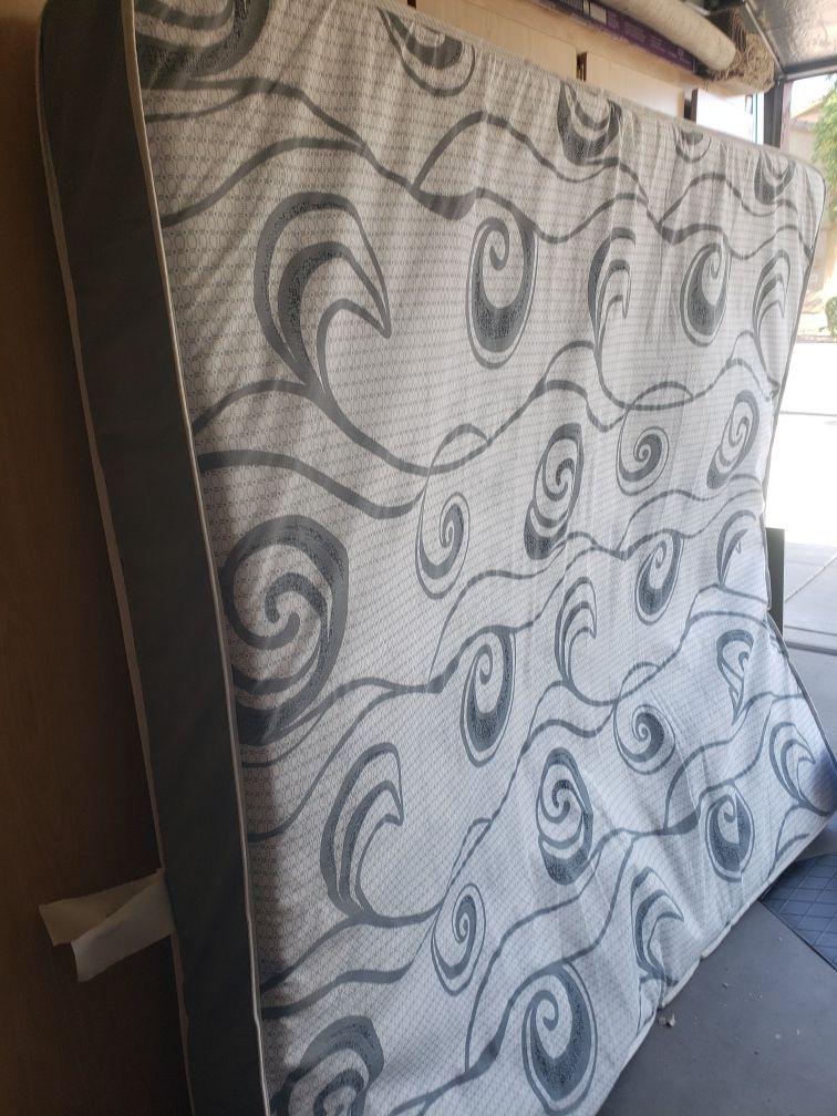 RV king / Narrow king mattress 72x80 for Sale in Queen Creek, AZ OfferUp