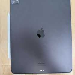 Like New iPad 2024 AT&T M4 iPad 13-inch 256GB WiFi + Cellular