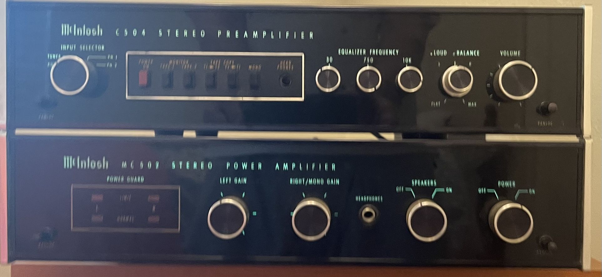 McIntosh MC502 Amp C504 Preamp