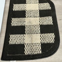 Checkered Nonslip Rug