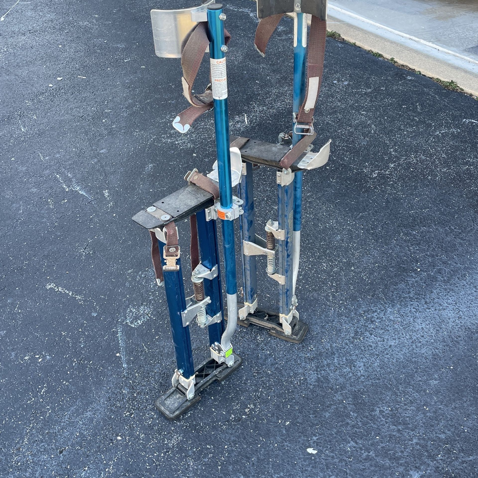 tools -construction’s stilts