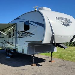 2020 Mesaridge295 5th Wheel Trailer 