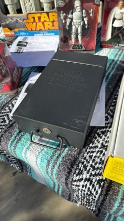 GTA IV - Grand Theft Auto 4 Lockbox w/keys