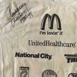 Anthony Munoz Autograph On Thanksgiving Day Race Shirt