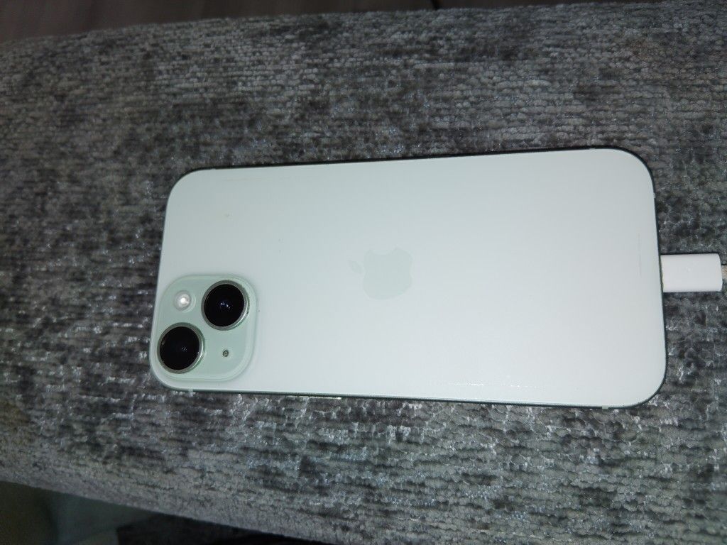 iPhone 15