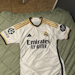 Real Madrid 23/24 home player version 
