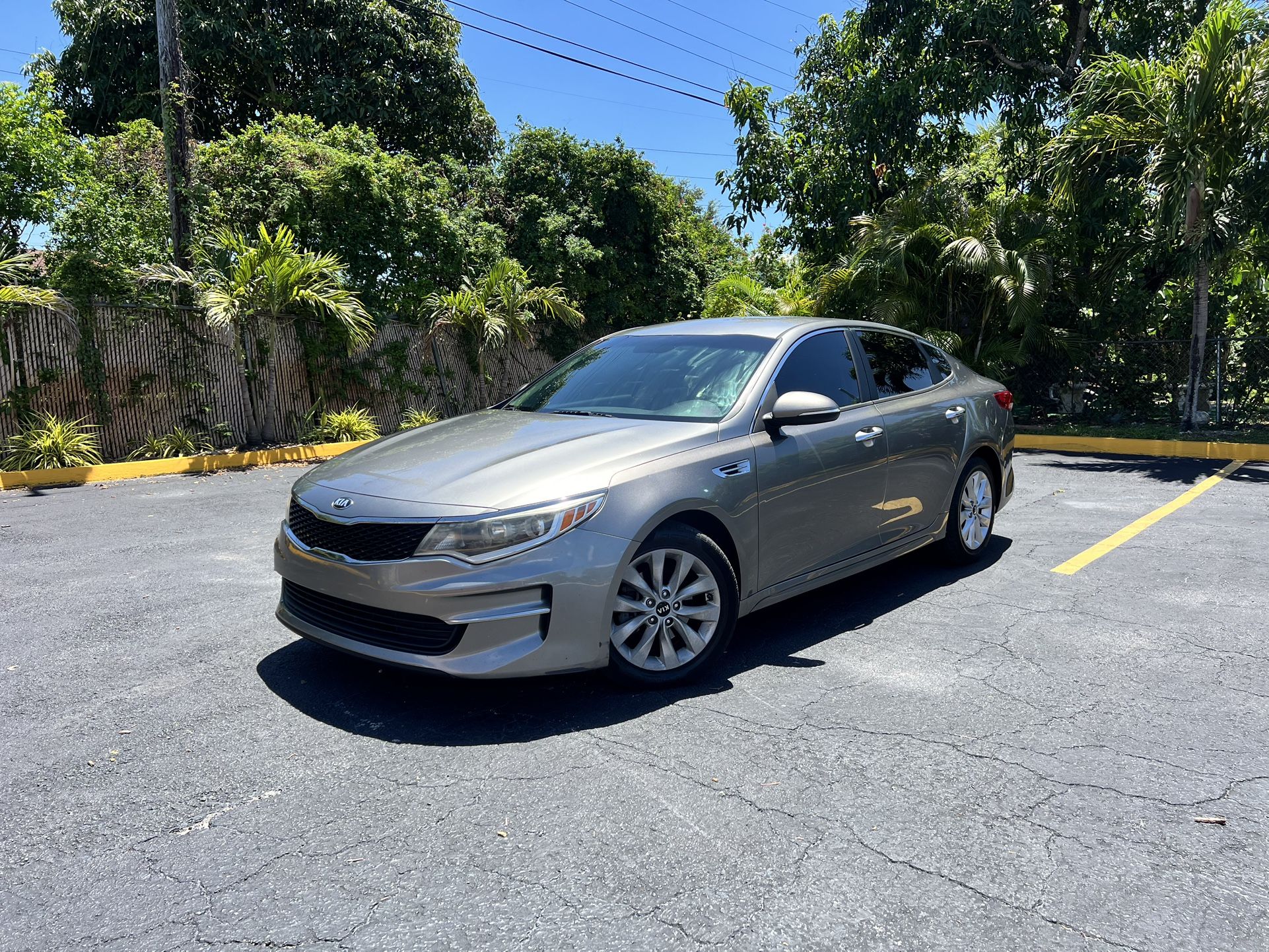 2017 KIA Optima