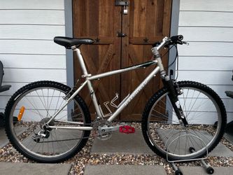 44cm Beautiful Vintage Specialized HardRock FS Mountain Bike