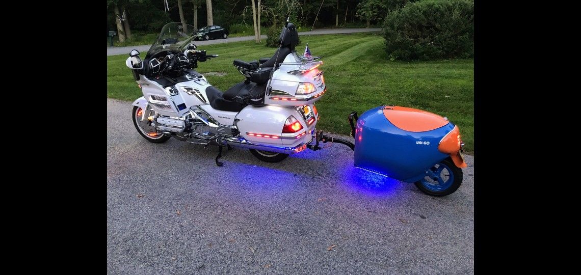 2008 Honda Goldwing And A Unigo Trailer