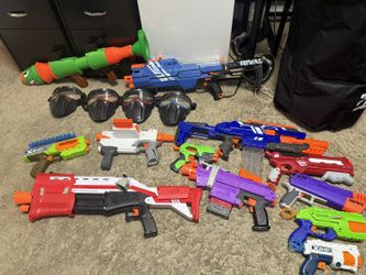 Ultimate Nerf & X-Shot Blaster Bundle - 12 Blasters & 4 Masks!