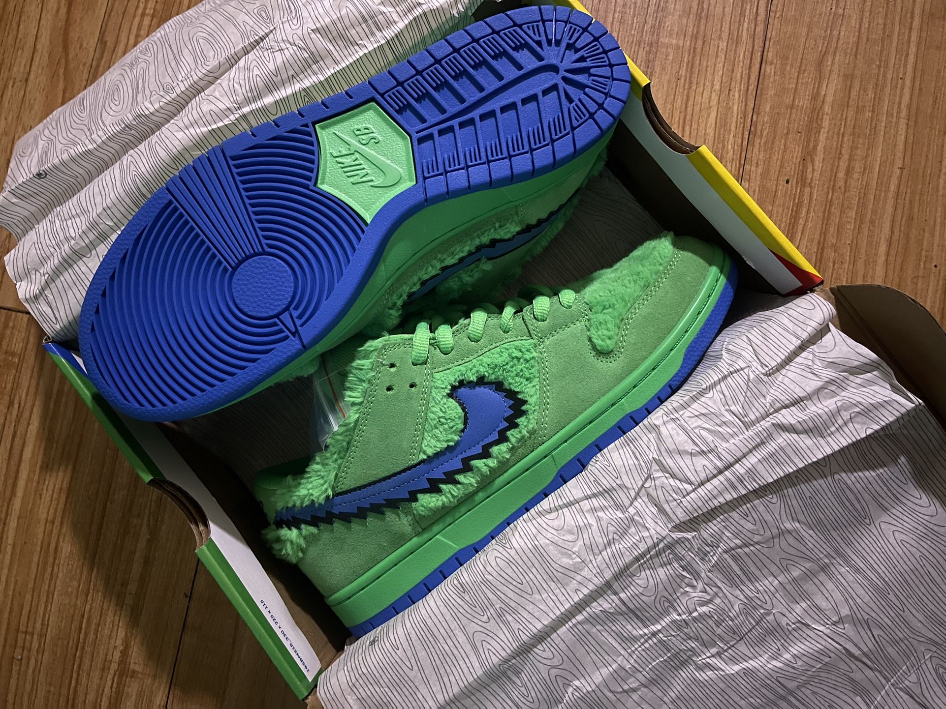 Nike SB Grateful Dead