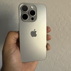 iPhone 15 Pro 