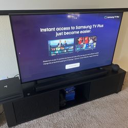 Samsung 50” TV + Free TV Stand