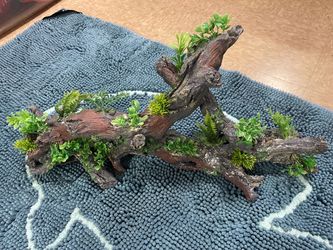 Aquarium Driftwood Decoration with Artificial Plants