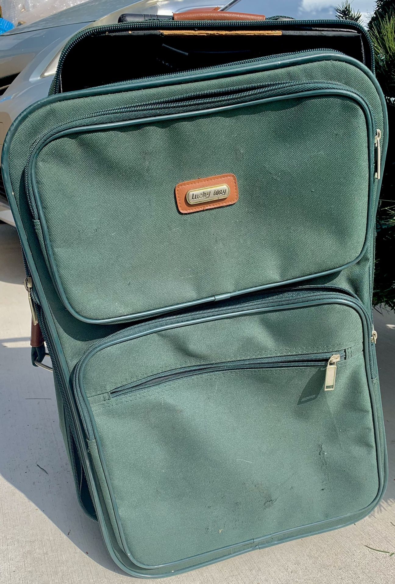 Wheeled Suitcase - 24 H