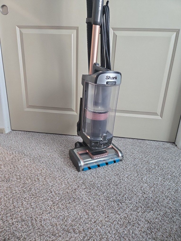 🌷⚘️Rose Gold/Pink FANTASTIC Condition Shark Vertex AZ2000 Duoclean Powered Lift-Away Upright Bagless Vacuum Cleaner 🌷⚘️