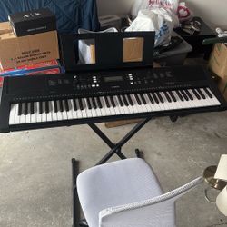 Piano Keyboard 