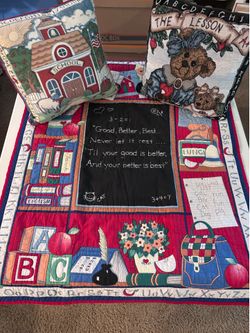 Teacher quilt with two throw pillows