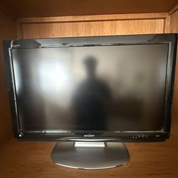FLAT SCREEN 32”