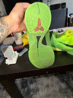 Kobe grinches