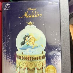 Disney Aladdin musical snow globe