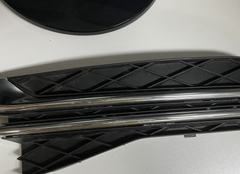 Original Front Left Driver Side Fog Light Covers for 2015 Honda Odyssey 