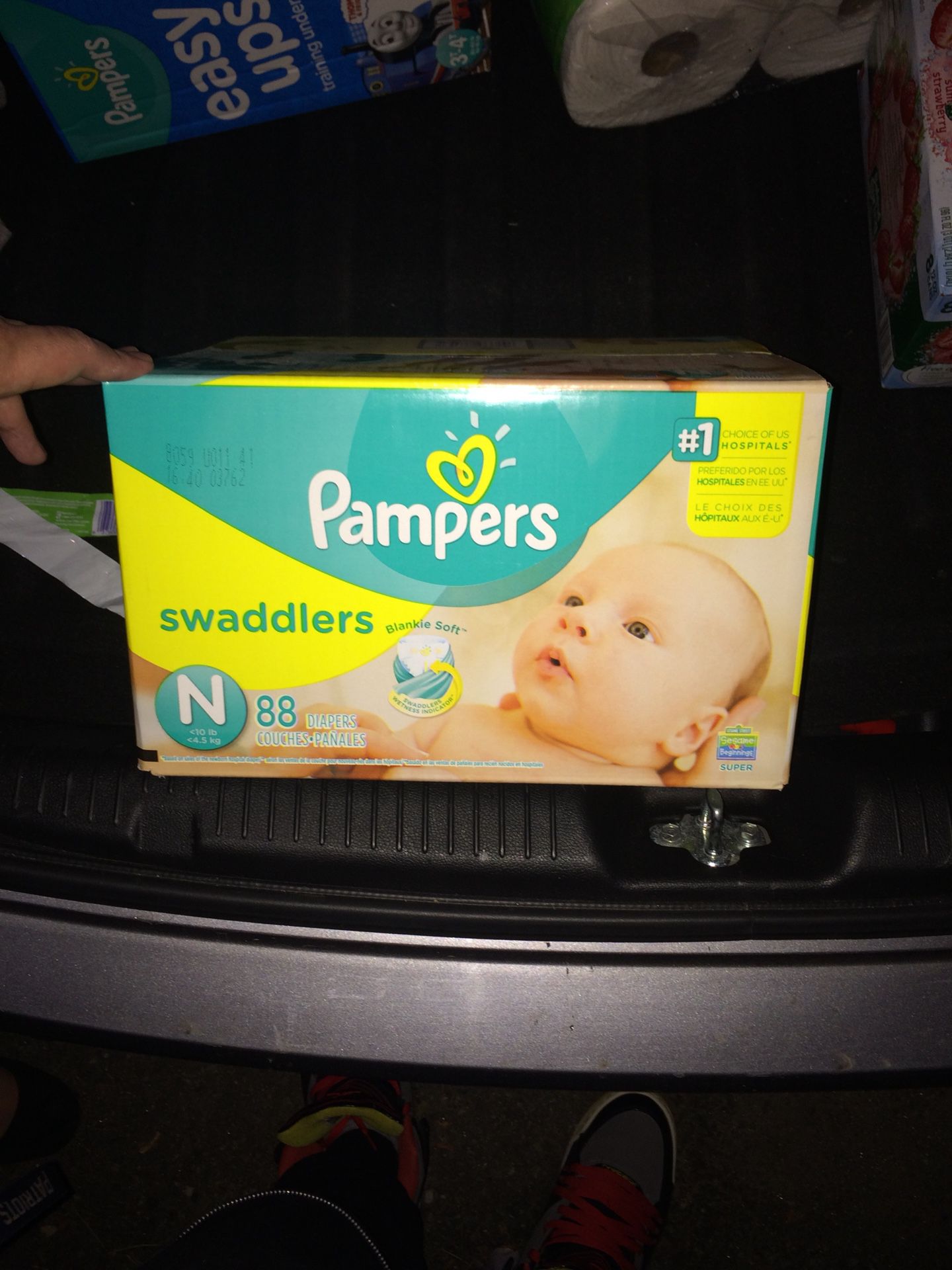 Diaper pampers newborn