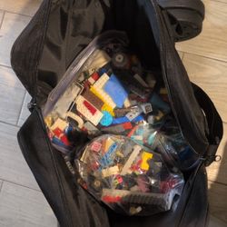 15 Lbs Of Legos And A Neewer Bag