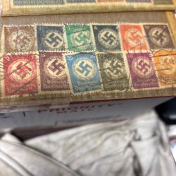 Lote De Estampillas Over 300$ X 200$