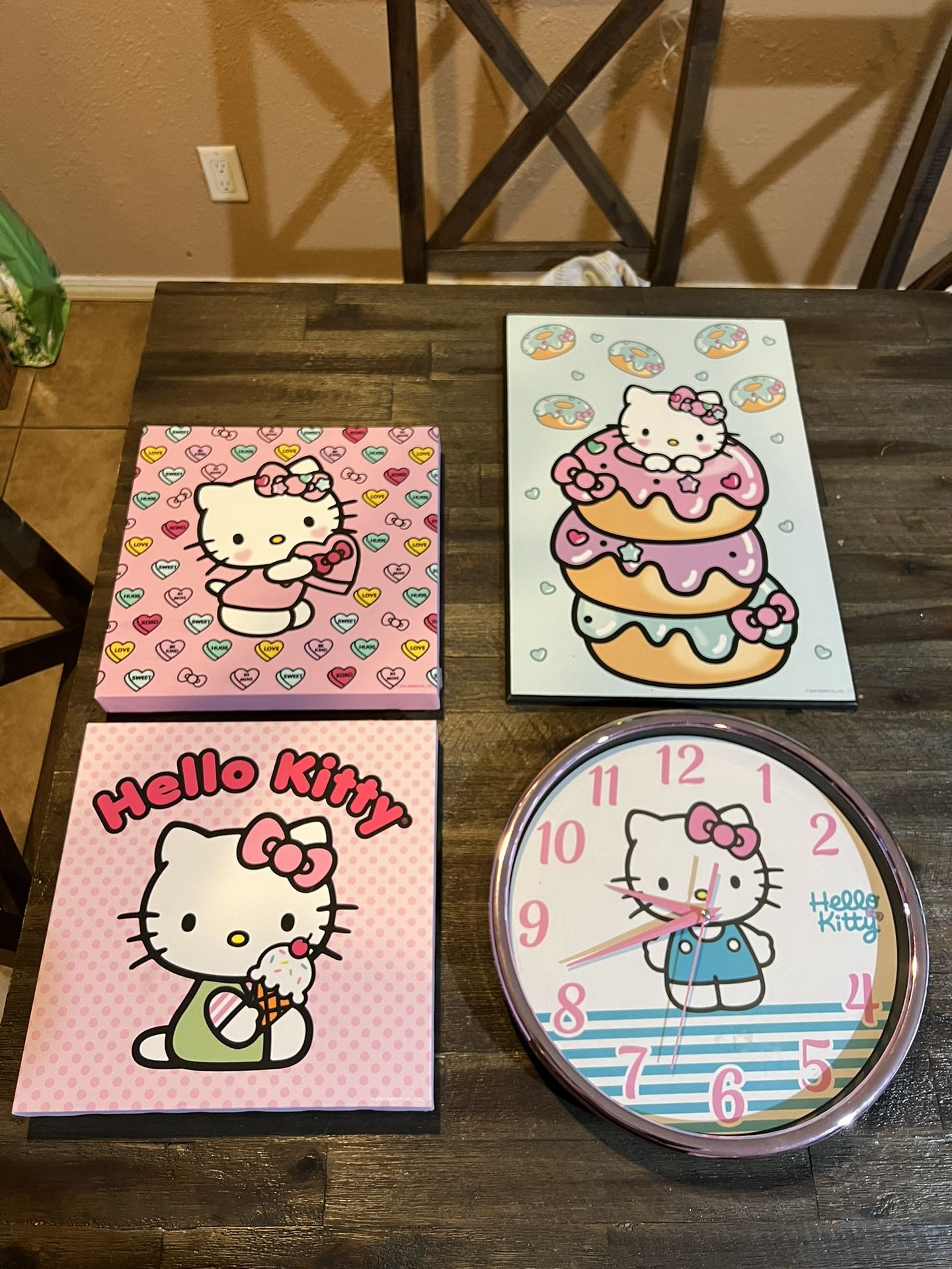 Hello Kitty Decor