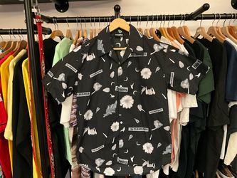 PLEASURES Fake Flowers Camp Shirt Black Floral Print Size Small