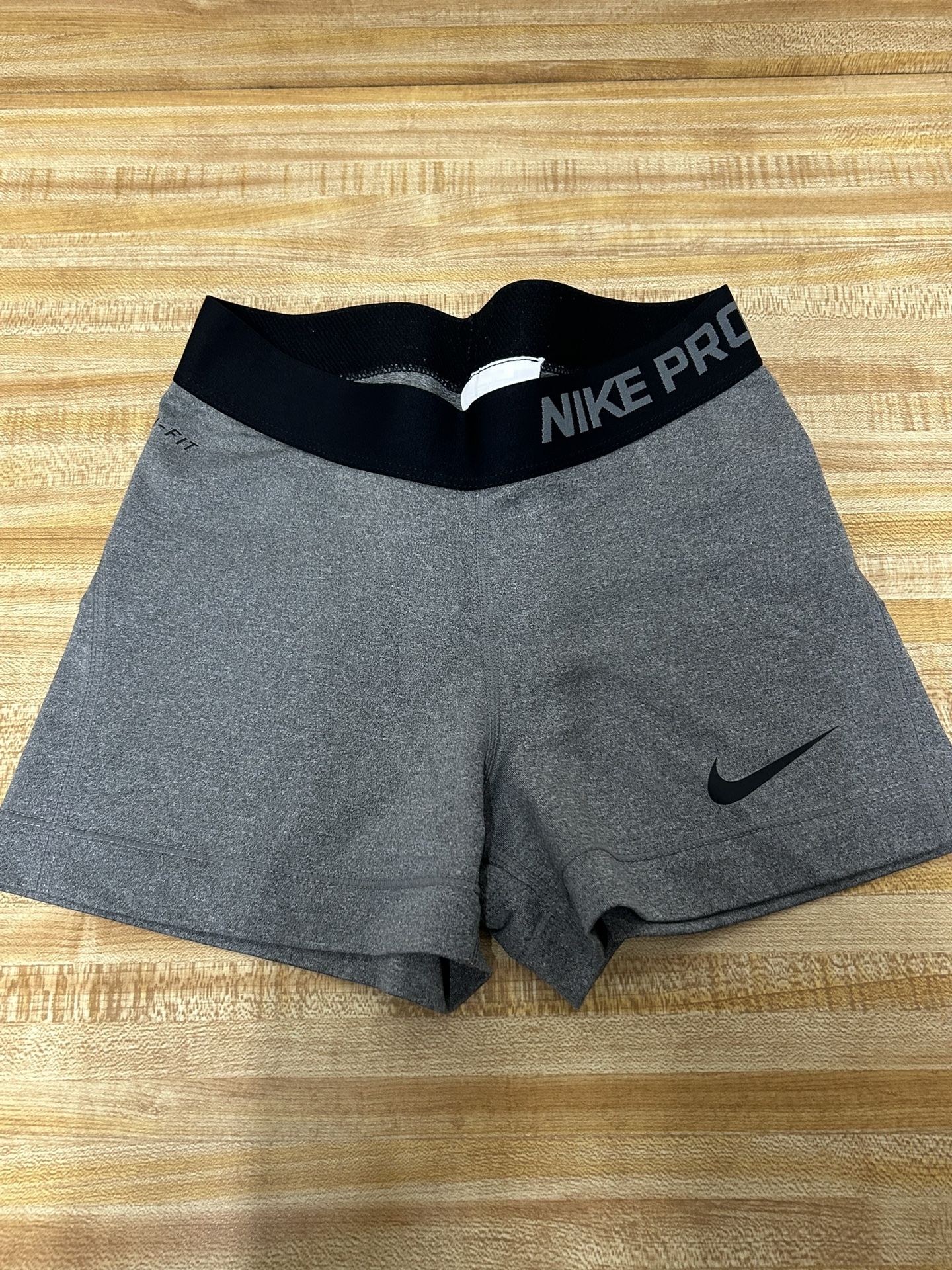 Women’s Nike Pro