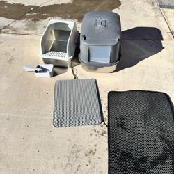 Cat Litter Boxes 