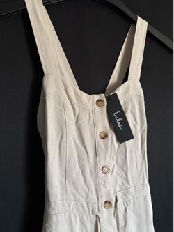 *NWT* Lulus Beige midi dress with pockets