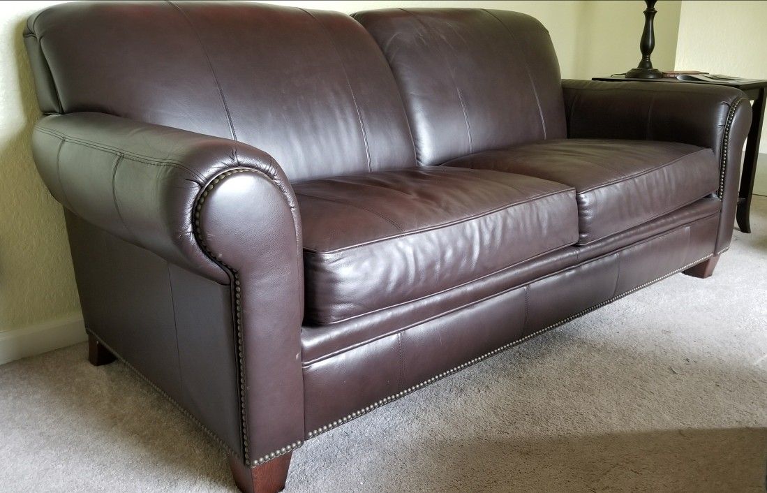 Broyhill Leather Sofa Matttroy