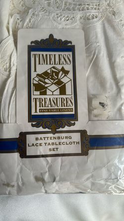 Tablecloth And 12 Napkins 