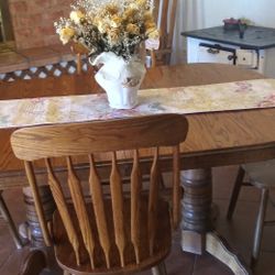 Oak Table And Chairs