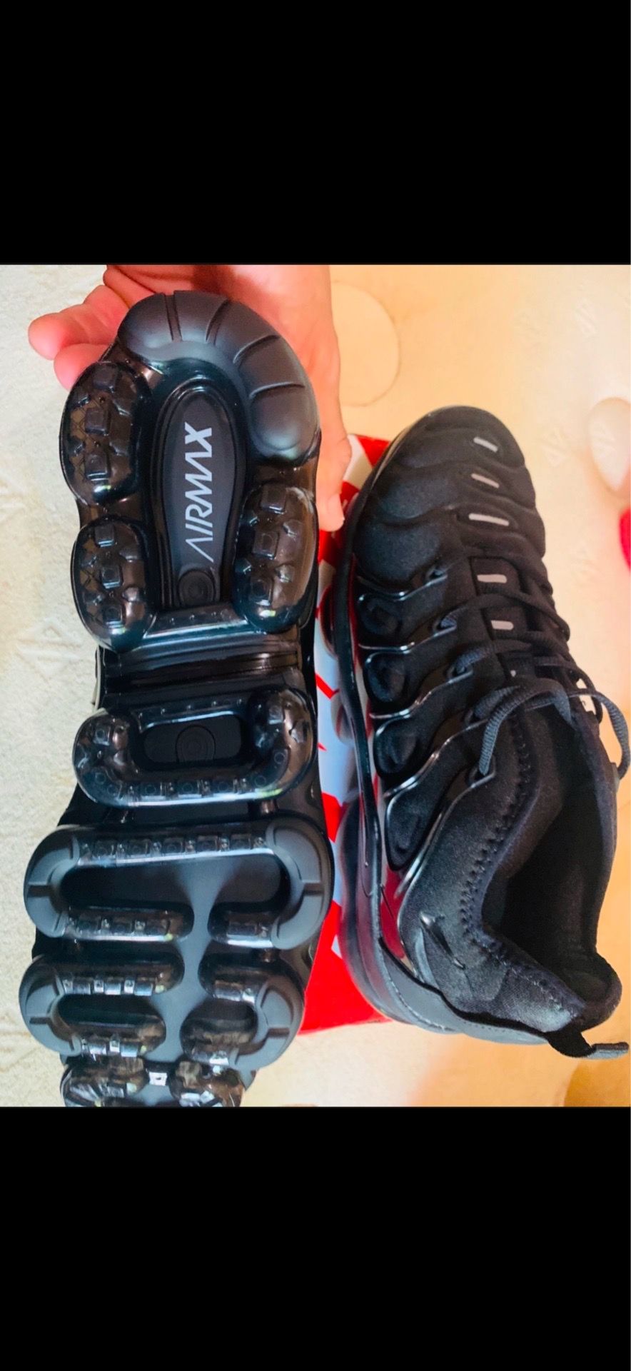Vapormax display picture 1