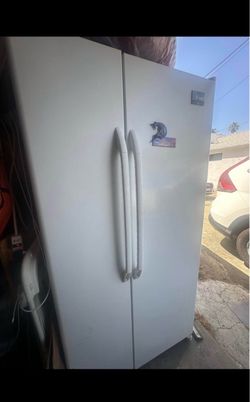 Fridge / Refrigerador