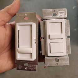 IllumaTech IPL06 Light Switch