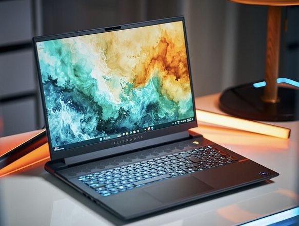 Alienware M18 RTX 4080-Intel Core i9-480Hz Laptop