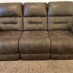 Stoneland Manual Reclining Sofa and Loveseat Set
