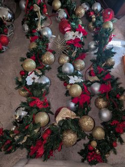 Large Store Christmas Decorations Garland Wreaths
