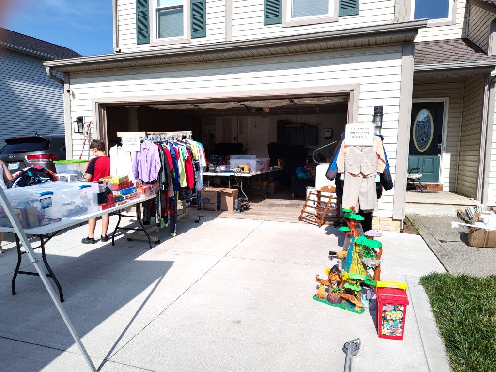 Estate/Yard Sale